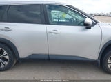 Nissan Rogue Sv Fwd 5N1BT3BA1NC679334 photo