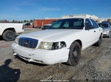 FORD CROWN VICTORIA POLICE/POLICE INTERCEPTOR 2FAHP71V48X102129 снимка