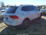 VOLKSWAGEN TIGUAN 2.0T SE/2.0T SEL 3VV2B7AX5JM031249 photo