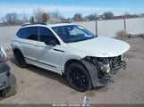 VOLKSWAGEN TIGUAN 2.0T SE R-LINE BLACK 3VV8B7AX0NM118489 photo