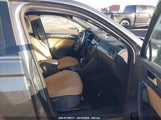 VOLKSWAGEN TIGUAN 2.0T SE 3VV3B7AX1NM147445 photo