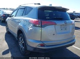 TOYOTA RAV4 LE 2T3BFREV0HW562035 снимка
