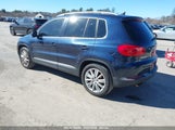VOLKSWAGEN TIGUAN SE W/SUNROOF NAV WVGBV7AX9CW603430 photo