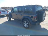 Jeep Wrangler Unlimited Sport S 4X4 1C4HJXDG4JW132516 fotografie