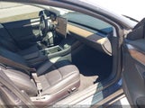 TESLA MODEL 3 STANDARD RANGE PLUS REAR-WHEEL DRIVE 5YJ3E1EA0MF016826 снимка