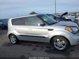 KIA SOUL + KNDJT2A25A7052773 снимка
