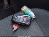 TOYOTA RAV4 XLE 2T3W1RFV2NW227451 снимка