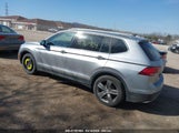 VOLKSWAGEN TIGUAN 2.0T SE/2.0T SE R-LINE BLACK/2.0T SEL 3VV2B7AX7LM170575 снимка