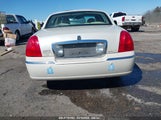 LINCOLN TOWN CAR SIGNATURE LIMITED 1LNHM82W65Y608259 photo