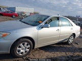 TOYOTA CAMRY LE 4T1BE32K52U551851 снимка