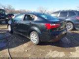 KIA RIO LX KNADM4A36F6527937 снимка