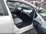 TOYOTA PRIUS LE JTDKARFU8K3081187 снимка