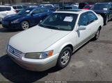 TOYOTA CAMRY LE JT2BG22KXX0357168 photo