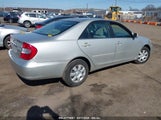 TOYOTA CAMRY LE 4T1BE32KX4U822227 снимка