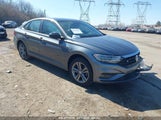VOLKSWAGEN JETTA 1.4T R-LINE/1.4T S/1.4T SE 3VWC57BU8KM268427 снимка