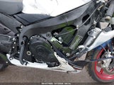 SUZUKI GSX-R600 JS1GN7FA1R7101295 снимка
