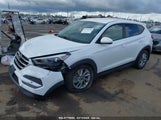 HYUNDAI TUCSON SE KM8J2CA40JU797731 снимка