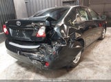 TOYOTA COROLLA LE 1NXBU4EE1AZ261989 снимка