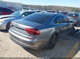 VOLKSWAGEN PASSAT 1.8T R-LINE 1VWDT7A30HC047594 снимка