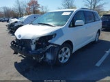 TOYOTA SIENNA LE 8 PASSENGER 5TDKZ3DC9HS797877 снимка