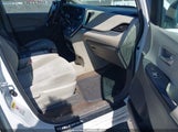 TOYOTA SIENNA LE 8 PASSENGER 5TDKZ3DC9HS797877 снимка