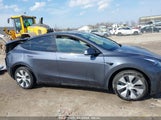 TESLA MODEL Y AWD/LONG RANGE DUAL MOTOR ALL-WHEEL DRIVE 7SAYGDEE7PF755980 снимка
