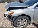 TOYOTA CAMRY LE 4T1BE46K78U220116 снимка