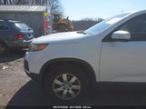 KIA SORENTO LX 5XYKT3A18BG098989 снимка