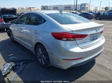 HYUNDAI ELANTRA SE 5NPD84LF9HH177727 снимка