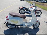 VESPA PRIMAVERA/SPRINT 50 ZAPCA06B5N5104270 photo