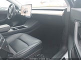 TESLA MODEL Y PERFORMANCE DUAL MOTOR ALL-WHEEL DRIVE 7SAYGDEF0NF400560 fotografie