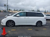 TOYOTA SIENNA SE 8 PASSENGER 5TDXZ3DC5JS943512 снимка