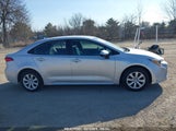 Toyota Corolla Le 5YFEPMAEXNP331751 снимка