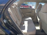 TOYOTA COROLLA LE JTDBU4EEXA9108678 снимка