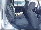 JEEP COMMANDER SPORT 1J4RG4GK2AC105232 снимка