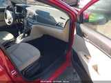 HYUNDAI ELANTRA SE KMHD74LF7HU423131 снимка