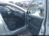 Nissan Rogue S 5N1AT2MV8JC728609 снимка