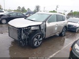 NISSAN ROGUE PLATINUM INTELLIGENT AWD JN8BT3DD0NW271583 photo