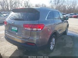 KIA SORENTO 2.4L LX 5XYPG4A33HG268167 photo