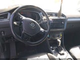VOLKSWAGEN TIGUAN 2.0T SE/2.0T SEL/2.0T SEL R-LINE/2.0T SEL R-LINE BLACK 3VV2B7AX9KM033460 снимка