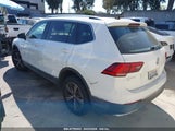 VOLKSWAGEN TIGUAN 2.0T SE/2.0T SEL/2.0T SEL R-LINE/2.0T SEL R-LINE BLACK 3VV2B7AX9KM033460 photo