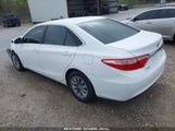 TOYOTA CAMRY LE 4T1BF1FK8GU129687 снимка