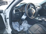 BMW 320I WBA8E1G54JNU90990 снимка