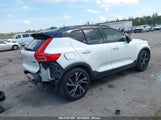 VOLVO XC40 T5 R-DESIGN YV4162UM0K2142459 photo