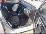 TOYOTA COROLLA LE 5YFBURHE6JP833505 снимка
