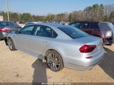VOLKSWAGEN PASSAT 2.0T R-LINE/2.0T S 1VWAA7A32JC035560 снимка