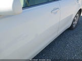 TOYOTA CAMRY LE 4T1BF3EK7AU542317 снимка