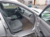TOYOTA CAMRY LE 4T1BE32K86U157718 снимка