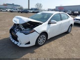 TOYOTA COROLLA LE 5YFBURHE4KP891033 снимка