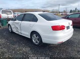 VOLKSWAGEN JETTA 2.0L TDI 3VWLL7AJ2DM425448 снимка